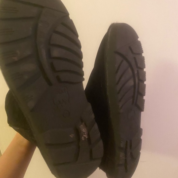 LAMO Sheepskin Boots - Picture 3 of 4